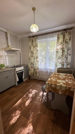 1к.Квартира ул Парковая 105. 1 поверх - фото 1