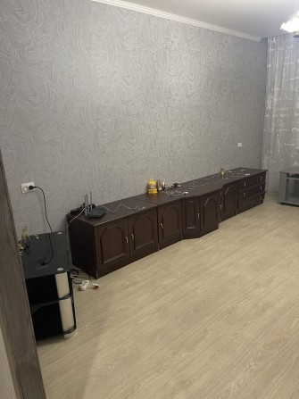 Сдам квартиру  на Лазурном - фото 1