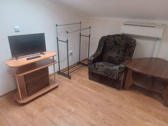 Центр - 1 кім, 4 місця. Мукачеве