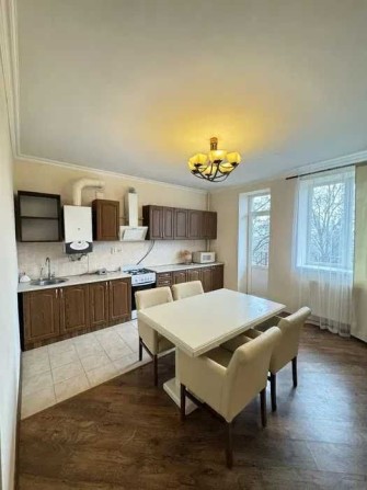 Затишна сучасна  квартира  для пари в зеленій зоні, аквапарку - фото 1