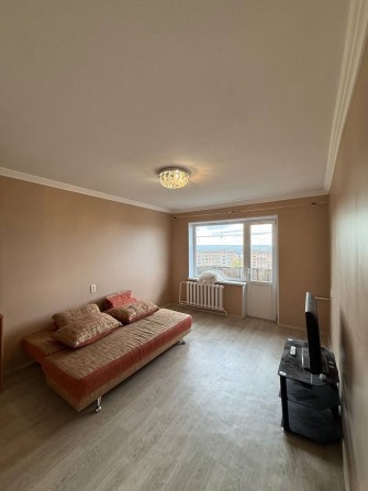 Сдается 1-комнатная квартира на Артема - фото 1