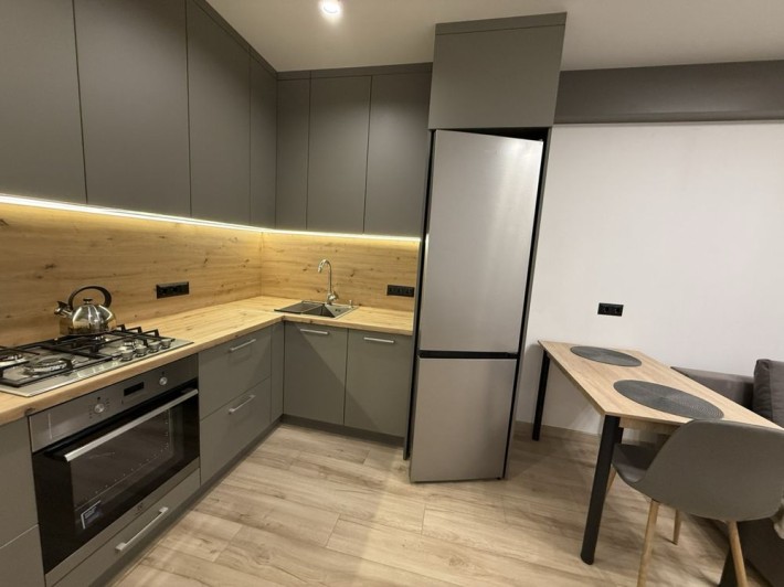 Оренда 1 кімнатної квартири в центрі - фото 1