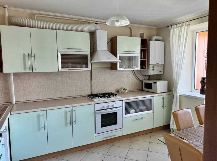 Здам чудову 2х кімнатну квартиру на Виставці! - фото 1