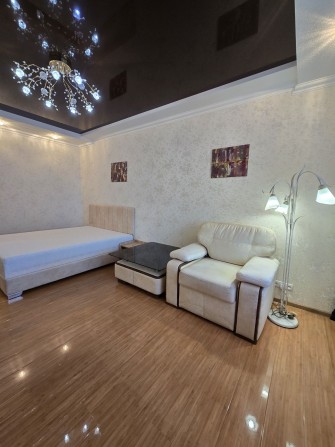 Оренда сучасної однокімнатної квартири (вул.Зенітного полку) - фото 1