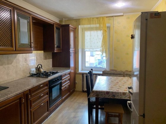 Оренда трьох кімнатної квартири . Світло не вимикають Хмельницкий