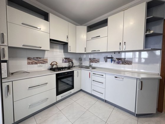 Довгострокова оркнда  1к . Зарічанстка . Політехнічний коледж. Хмельницкий