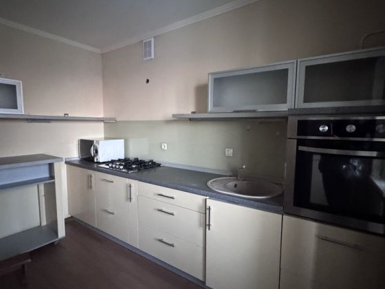 Здам велику 1 квартиру  вул Головатого Бориспіль