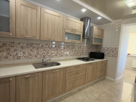 Здам 2-кімнатну квартиру студію Довгостроково ! Від ВЛАСНИКА Вишневое