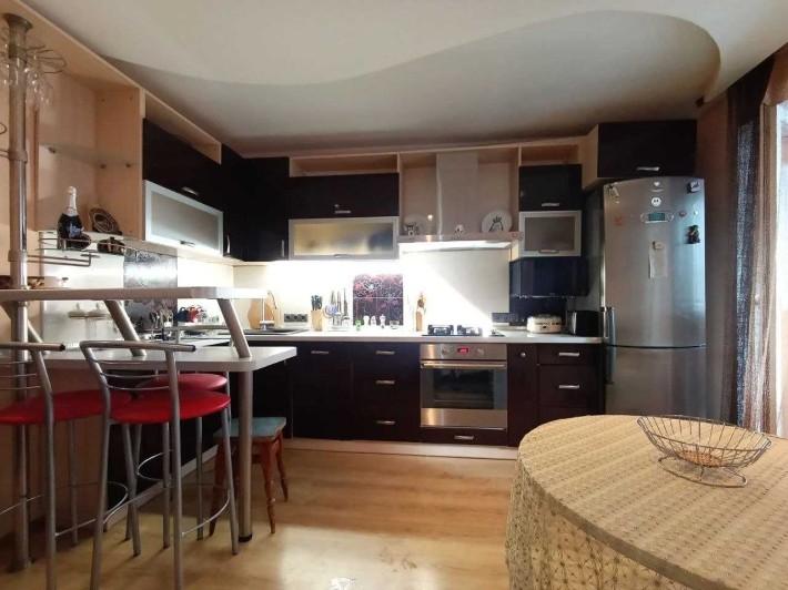 Без комісії! Здам 3к. квартиру з ремонтом у Вишневому! - фото 1