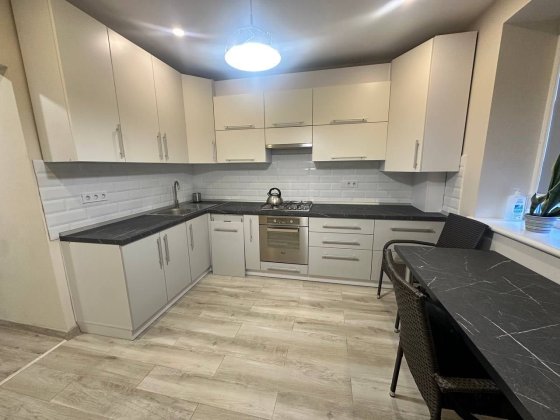 Оренда 2 км квартири поруч з парком Ивано-Франковск