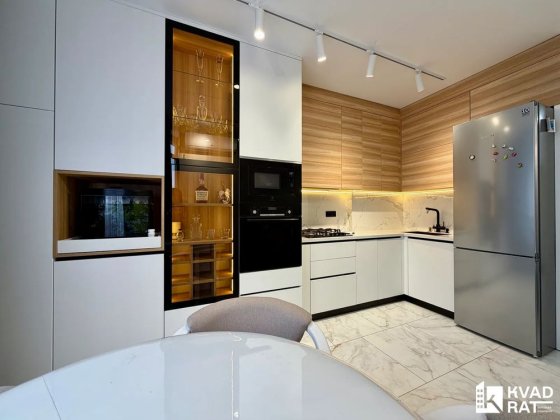 Стильна 1км квартира на Каскаді Ивано-Франковск