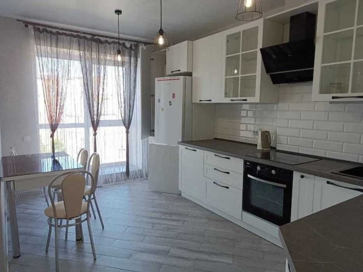 Оренда 1-кімнатої квартири в центрі міста - фото 1