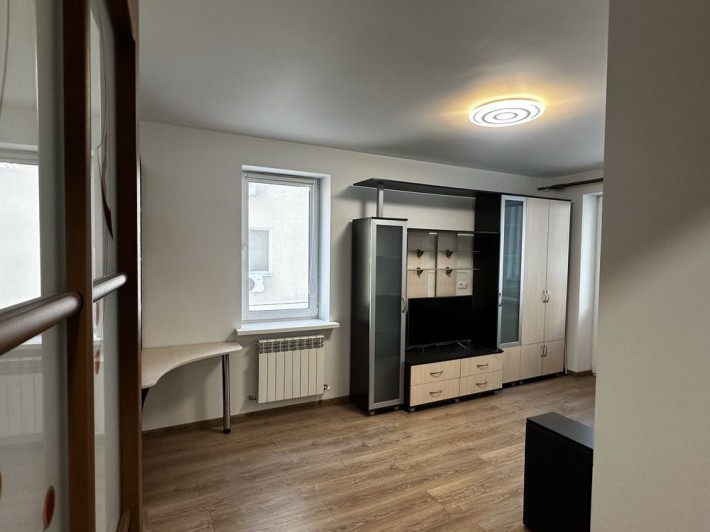 Дуже тепла квартира в оренду біля центрального парку! - фото 1