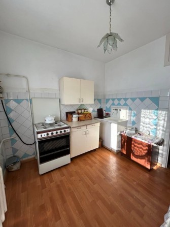 Оренда 2к квартири . Виставка . Вул Перемоги 11 - фото 1