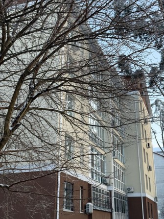 1 кімнатна Єрощенко 12 а зручний виїзд в Київ - фото 1