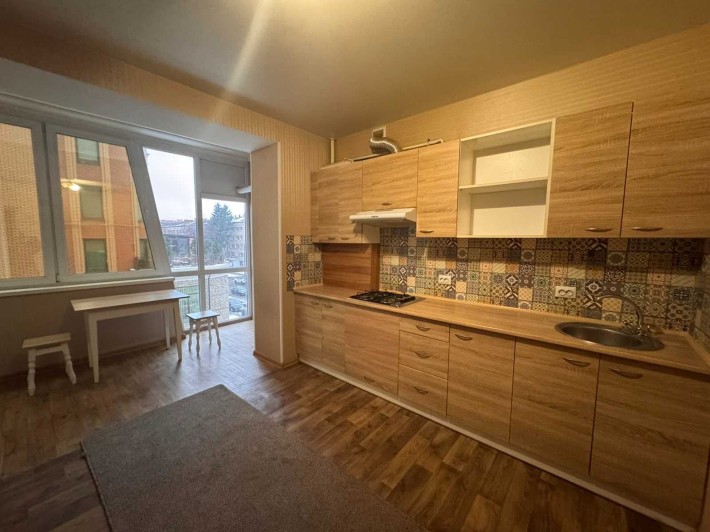 Здається в оренду 1к вул.Зарічанська 52 кв.м. - фото 1