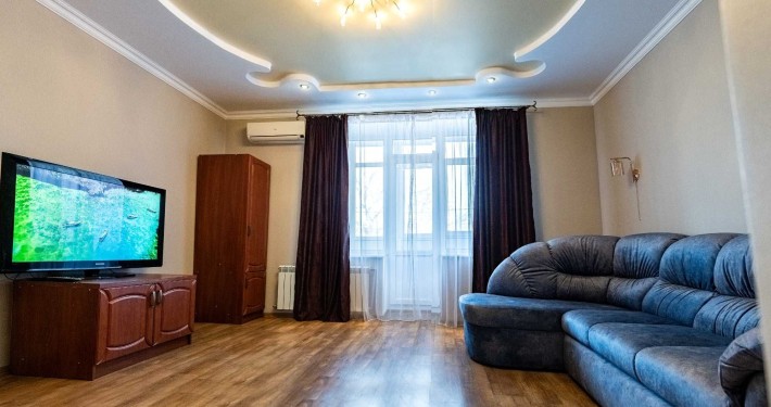 2-х кімнатна квартира Свято - Миколаївська 66, повністю мебльована. - фото 1