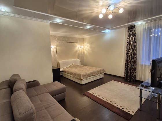 1к вул.Піаденний бульвар, р-н озера Ивано-Франковск