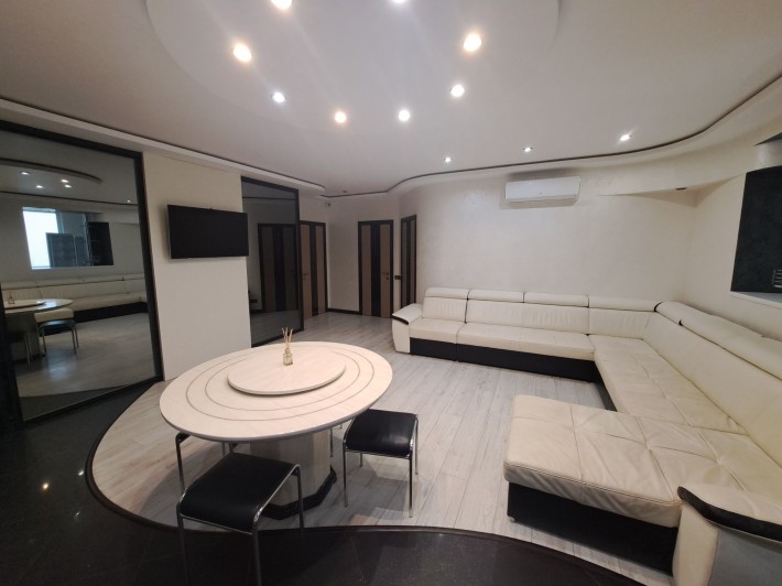 Оренда євротрикімнатної квартири по вул. Чорновола. - фото 1