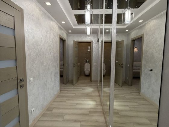 Оренда ексклюзивної трикімнатної квартири площею 110 м.кв. Кременчуг