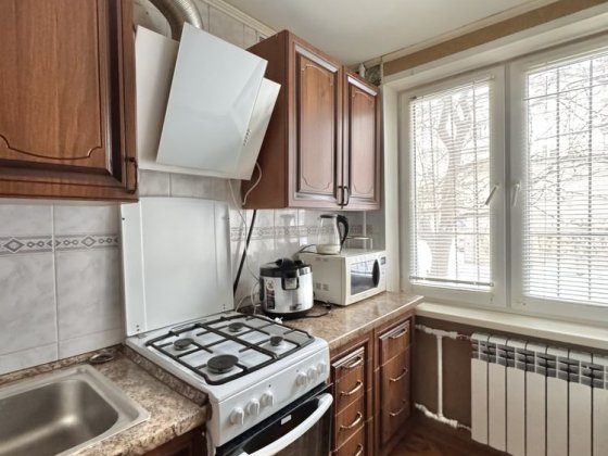 1 кімнатна вул Генерала Радієвського зупинка Космонавтів Артем Кривой Рог