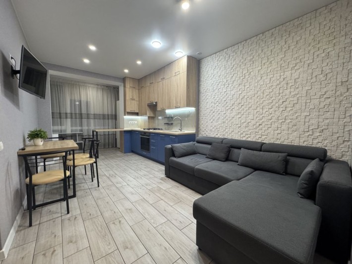 Оренда євродвокімнатної квартири в центрі міста! - фото 1