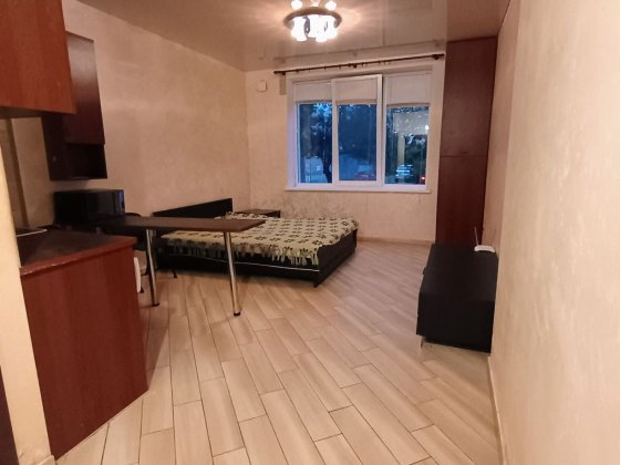 Здам 1 км/студію, р-н Київської,парковка, тихє місце. Луцьк