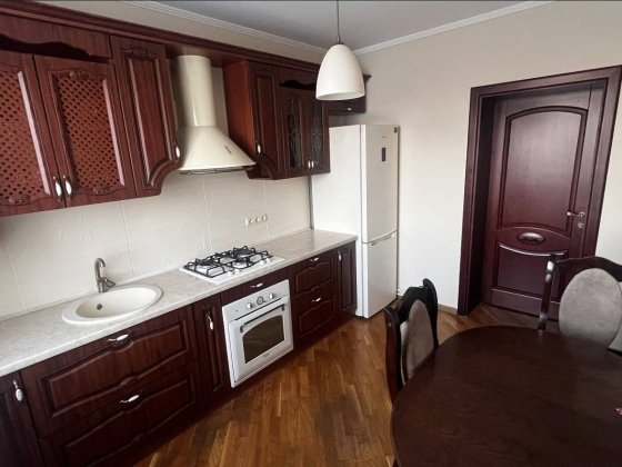 2к квартира, вул. Кобилянської Івано-Франківськ