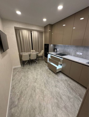 Оренда євро 2 к Центральний Преміум - фото 1