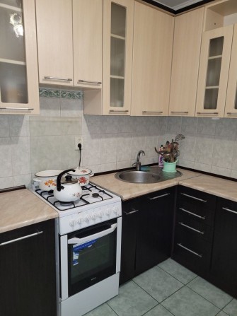 Оренда 1 км.кв.вул.Хоткевича(Дарницький),електронагрівачі,без  дітей - фото 1