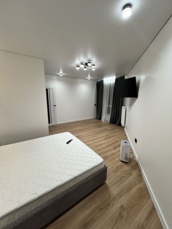 Оренда , Власник, нової квартири сучасним ремонтом Княгинин - фото 1