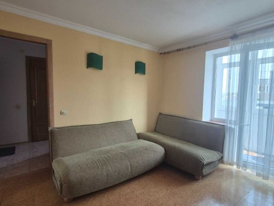 Оренда  1 кімнатноі квартири    центр Луцк