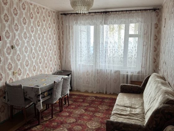 Сдаем 2 комнатную квартиру Терновской район, улица Чаривна Кривой Рог