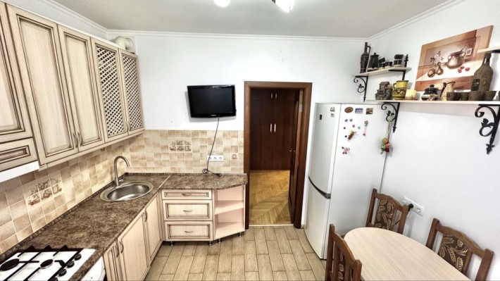 Оренда 3к квартири з газовим інд/опаленням/3 пов/5хв на авто до центру - фото 1