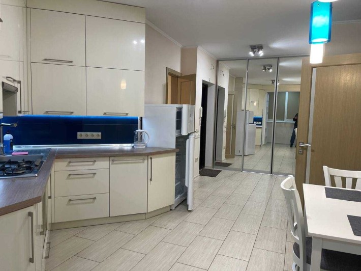 Оренда 2к квартири 60м2 напроти Центрального парку. - фото 1