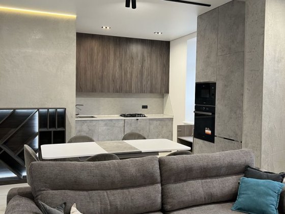 Оренда 3х кімнатної квартири Центрально - міський район Кривой Рог