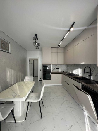 Оренда 2к квртири в новому сучасному ЖК біля озера - фото 1