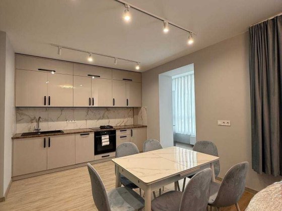 Здається 1.5-кімнатна квартира в Опришівській Слободі Ивано-Франковск