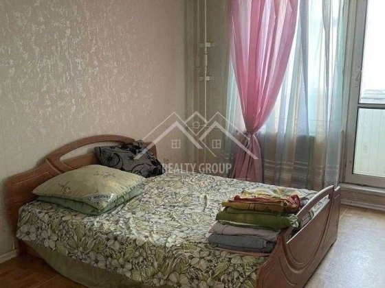 Оренда великої трикімнатної квартири на Макулані.