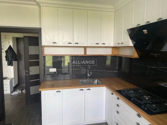 Однокімнатна квартира на 3му поверсі Ивано-Франковск