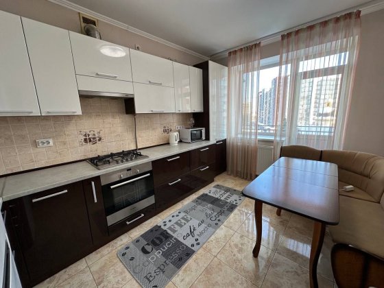 Оренда 2 км квартири поруч з центром Ивано-Франковск