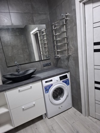 Полтава. Новострой  45 кв.м 1эт 10эт дома 14000 с балконом. - фото 1