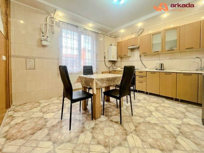 Оренда 3 кім. квартири Район готель "Надія" - фото 1