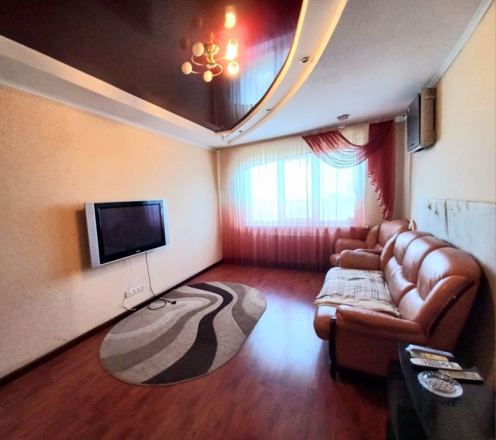 Сдам 3х комн.квартиру на КРЭСе. - фото 1