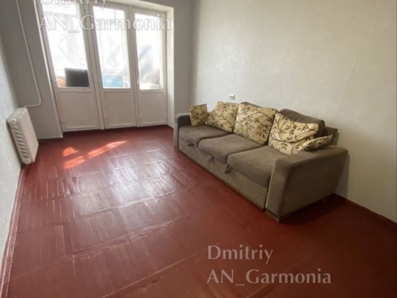 1-к Алмазный,  Свободная