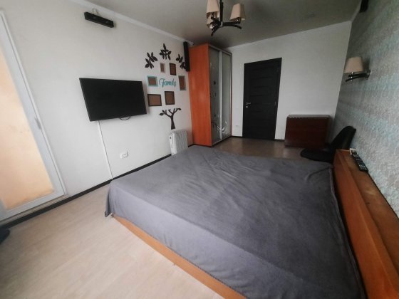 Здається в оренду квартира на вул. Бизова - 7000 + комунальні Кривой Рог