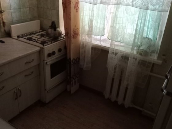 Здам 2 кім. квартиру на Подолі 5 пов.будинку Полтава