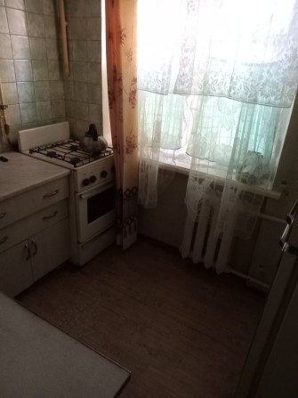 Здам 2 кім. квартиру на Подолі 5 пов.будинку - фото 1