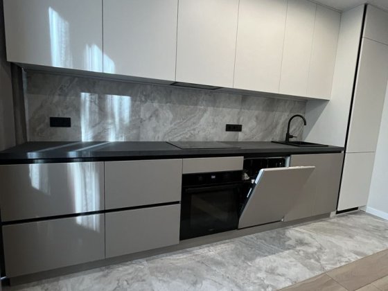 Р-н Велес,сучасна,гардероб.вільна,перша здача,тепло в квар.постійн. Ивано-Франковск