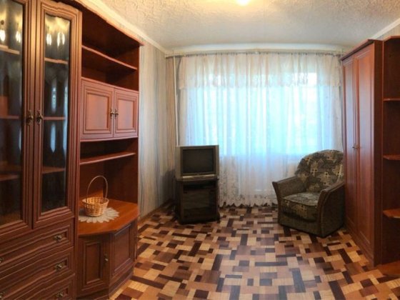 Сдается 1-но комн квартира на длительный  срок Виталия Матусевича 20 Кривой Рог